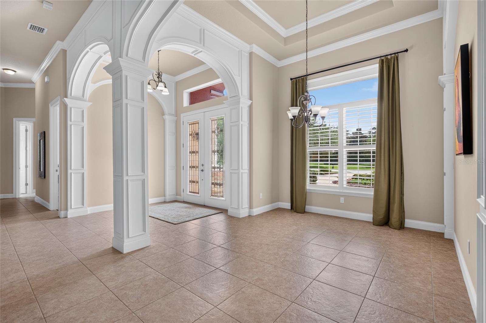 6 SCARLET OAK CIR
