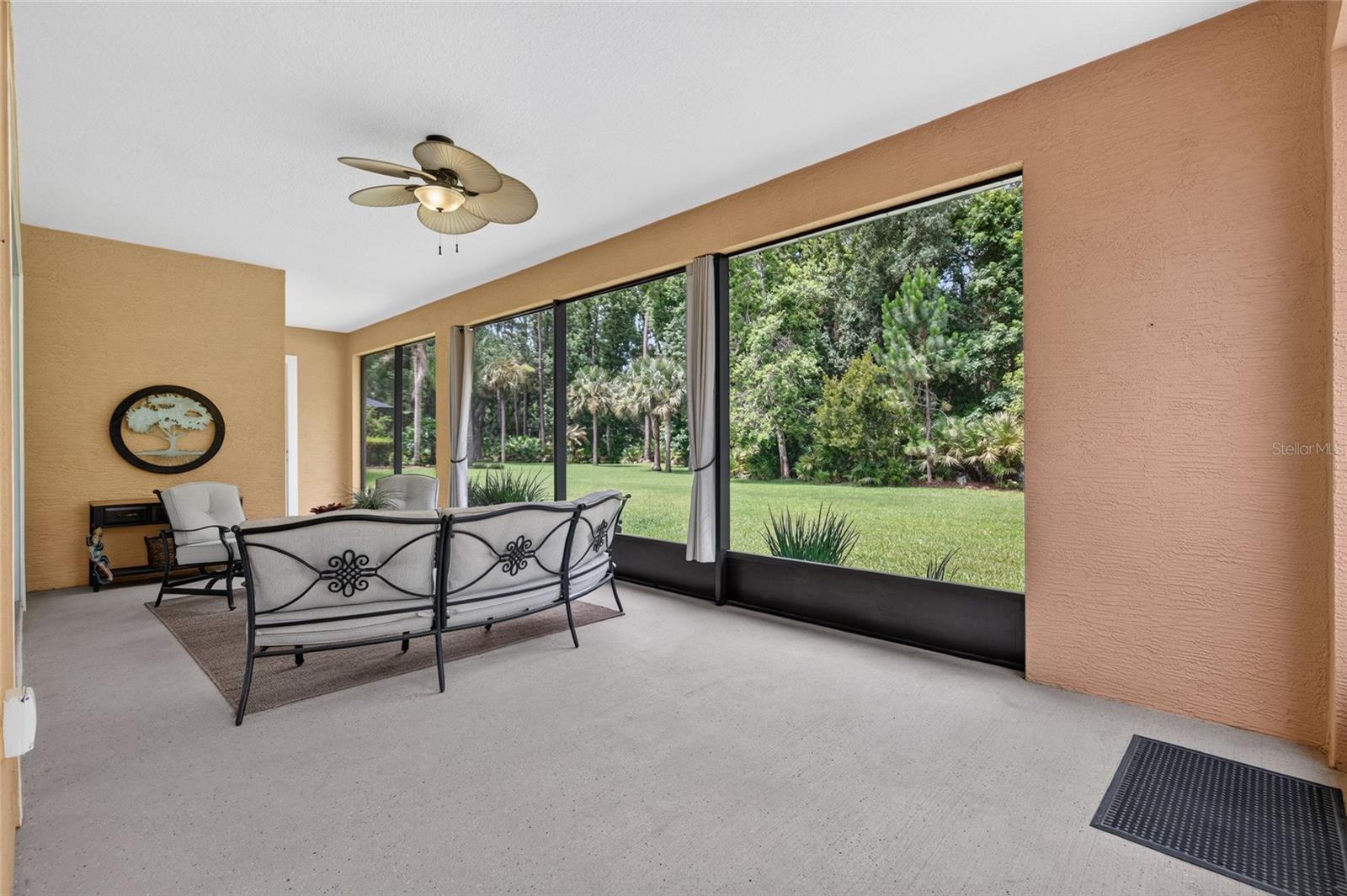 6 SCARLET OAK CIR
