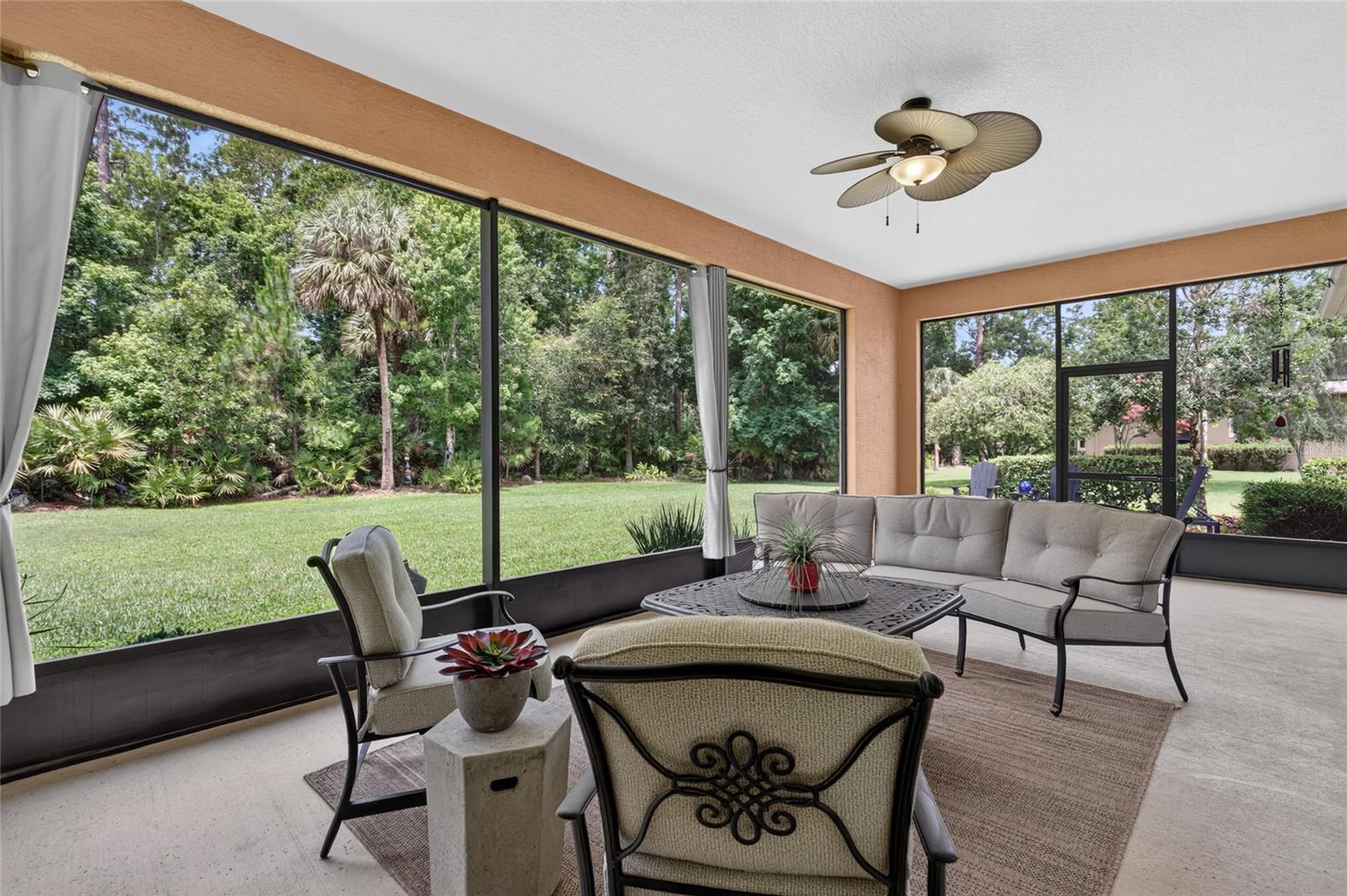 6 SCARLET OAK CIR