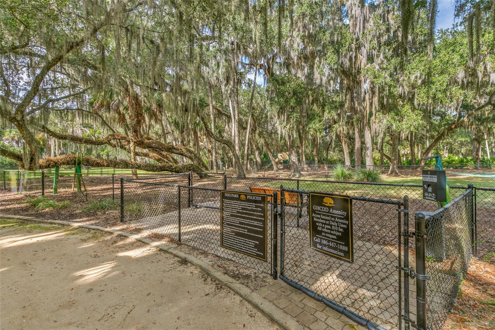6 SCARLET OAK CIR