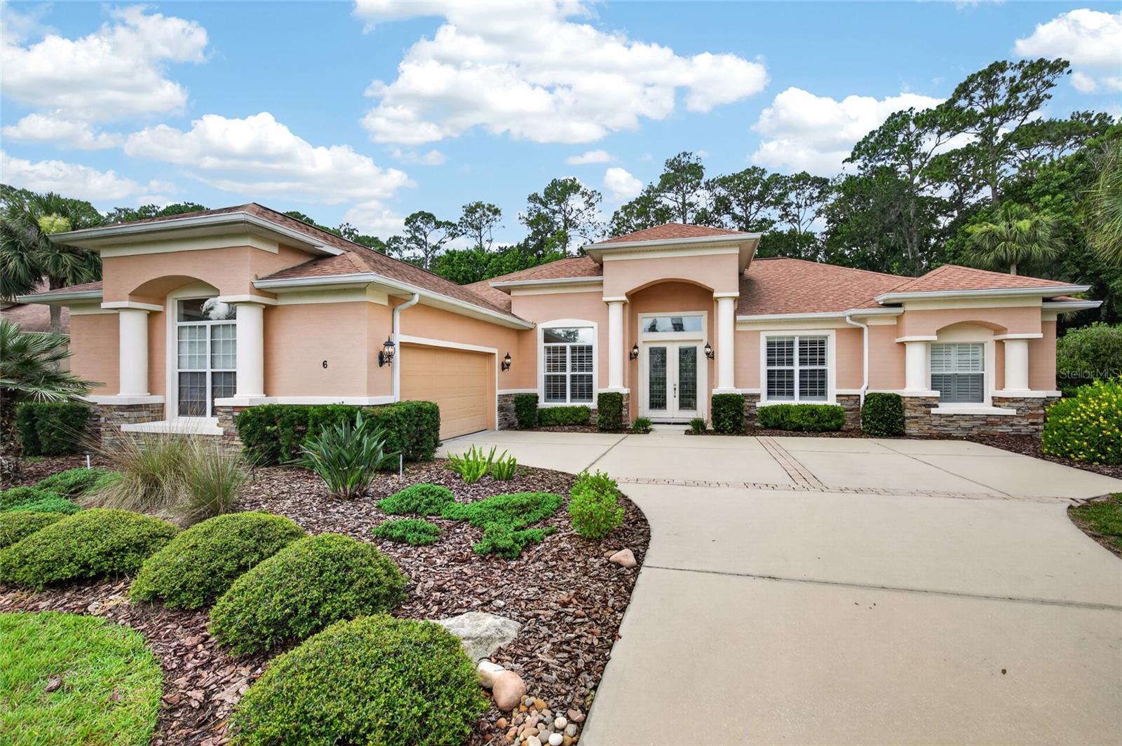 6 SCARLET OAK CIR