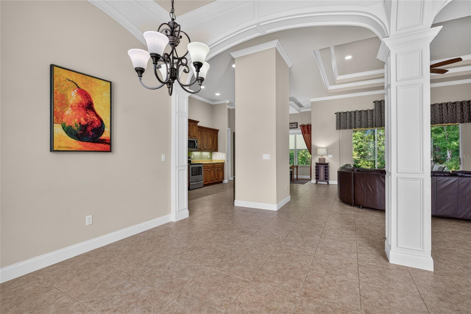 6 SCARLET OAK CIR