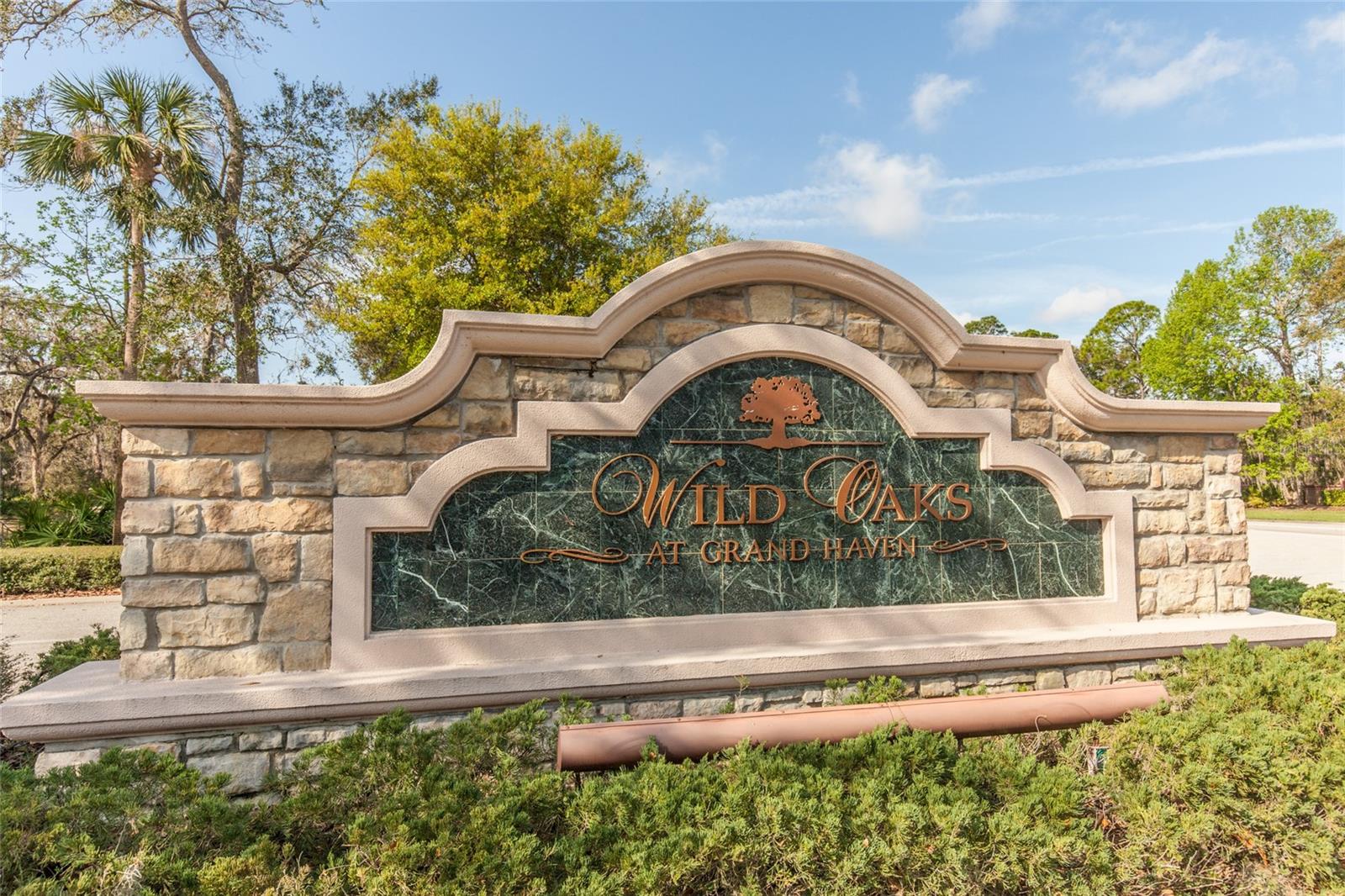 6 SCARLET OAK CIR