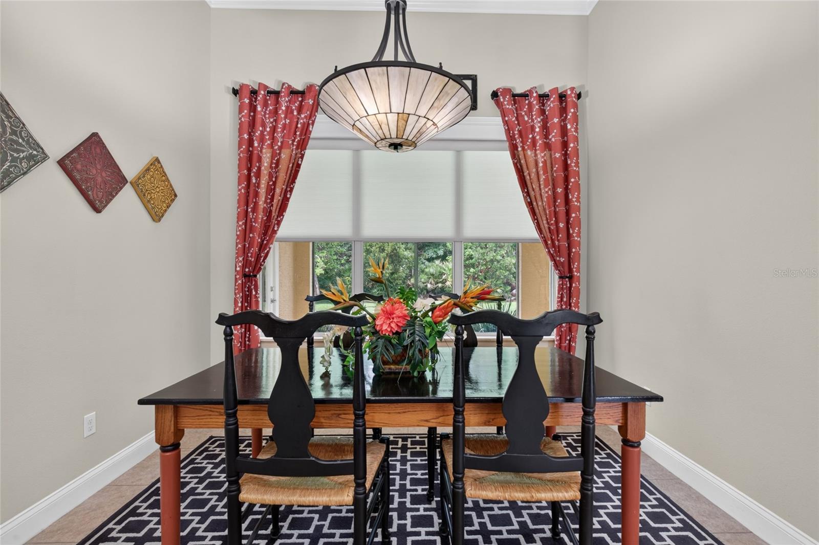 6 SCARLET OAK CIR