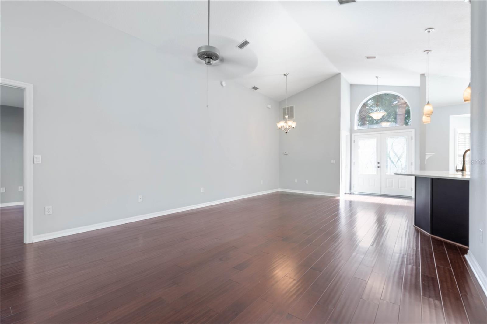 15 TANGLEWOOD CT