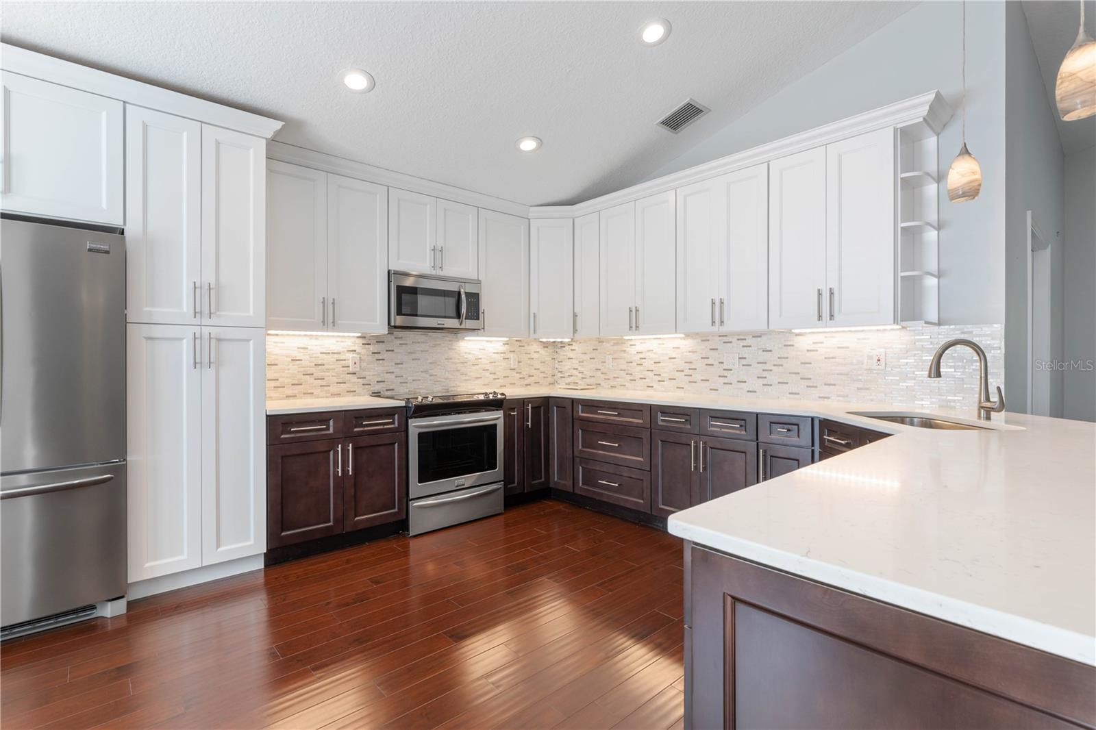 15 TANGLEWOOD CT