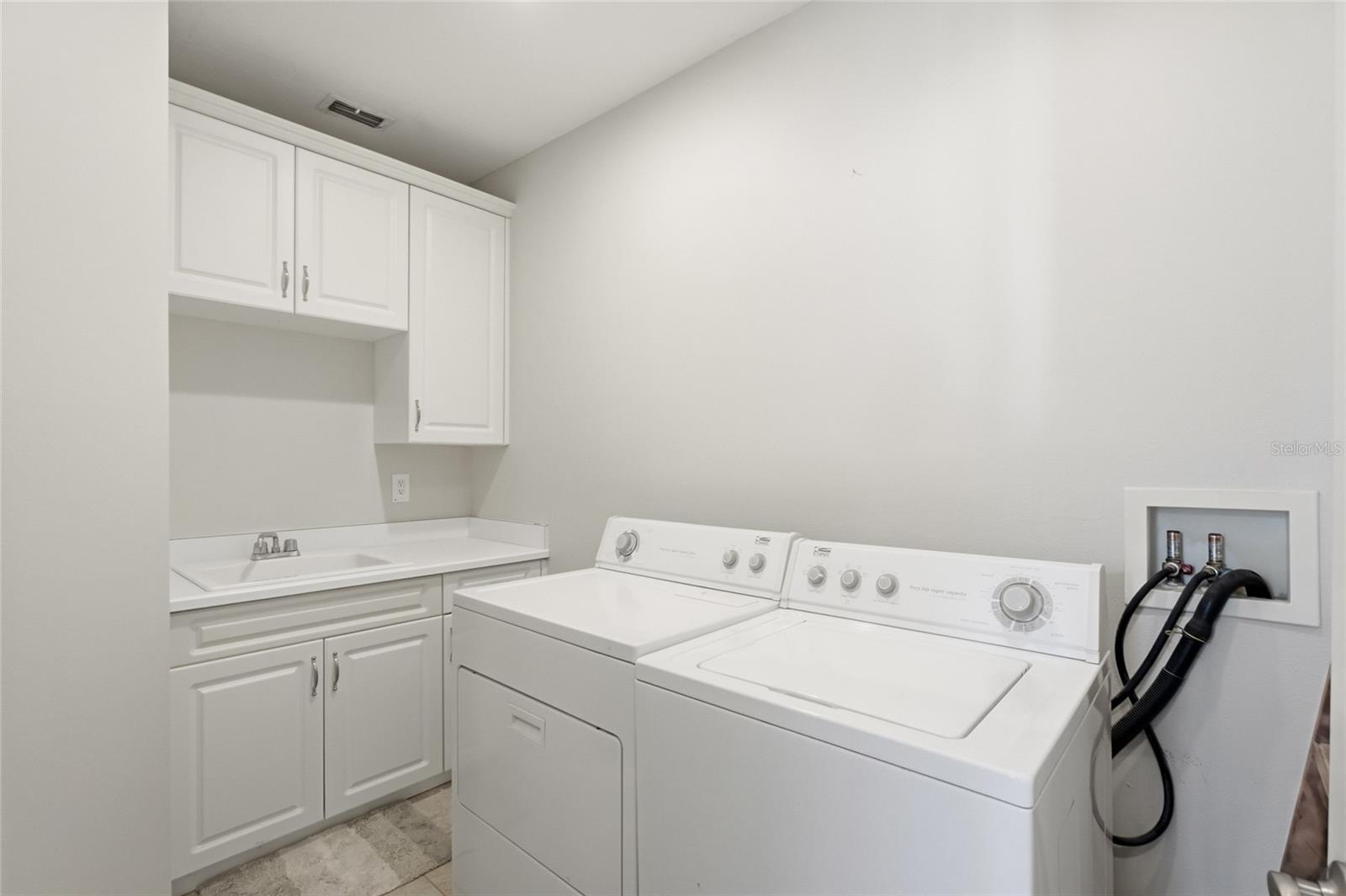 29 NORTHSHORE AVE