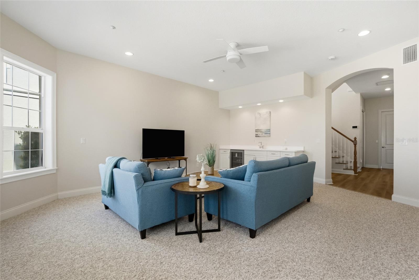 29 NORTHSHORE AVE