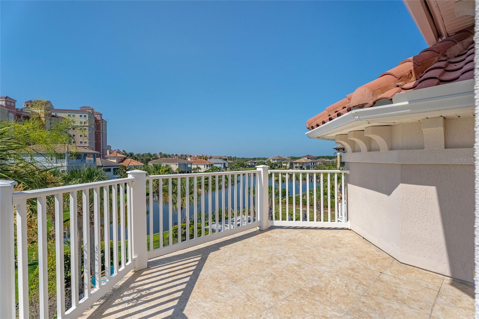 29 NORTHSHORE AVE