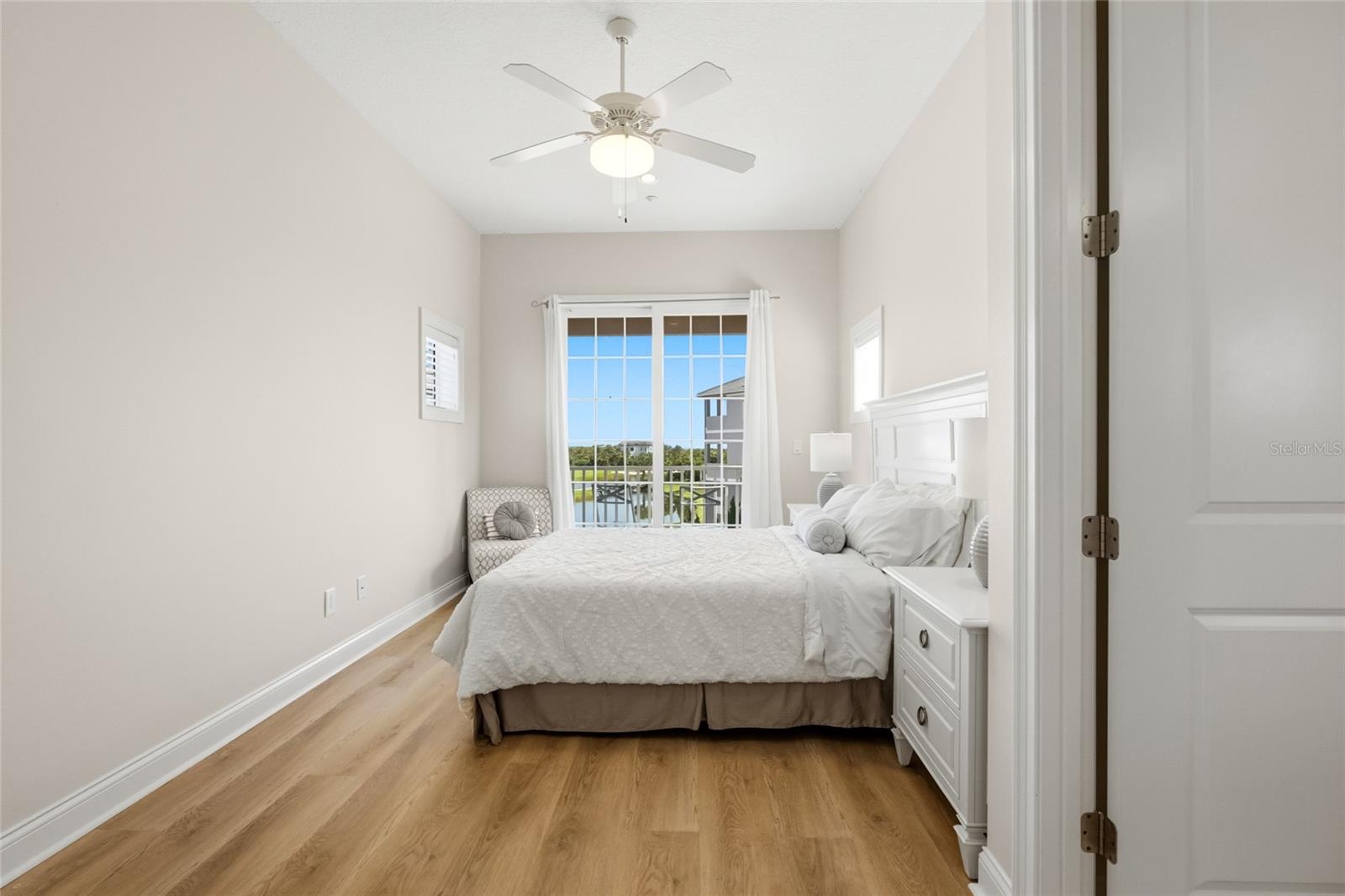 29 NORTHSHORE AVE