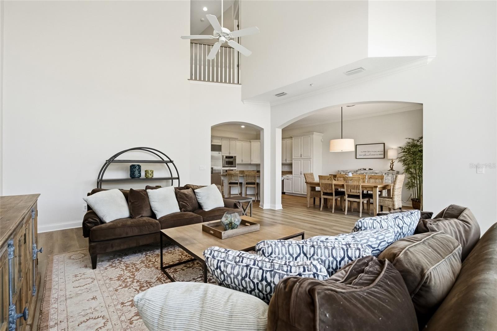 29 NORTHSHORE AVE