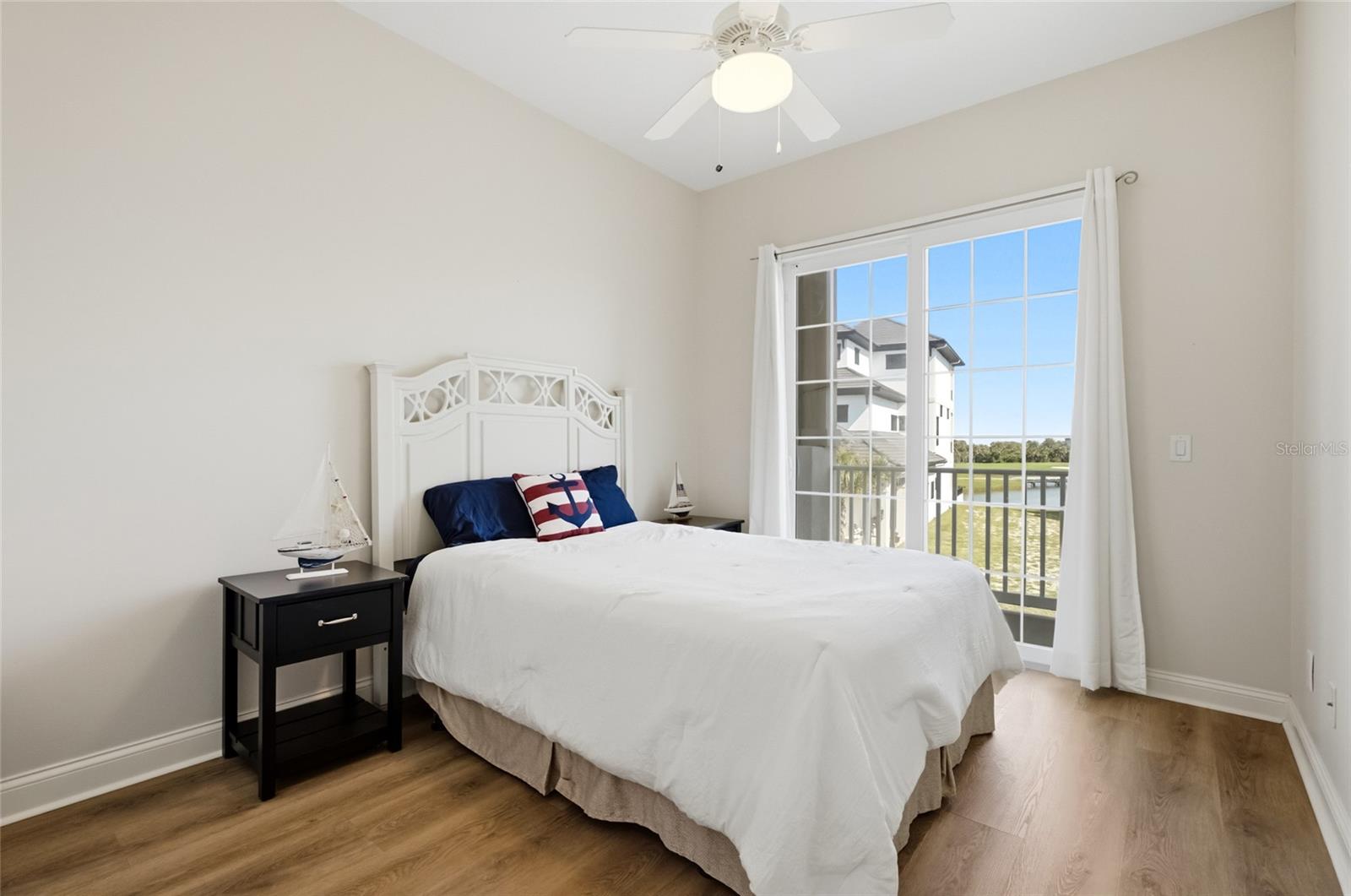 29 NORTHSHORE AVE