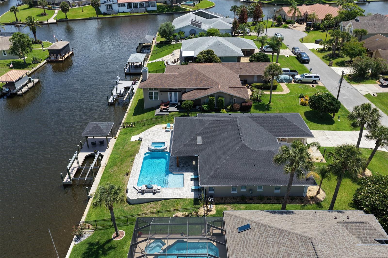 13 FLAMETREE CT