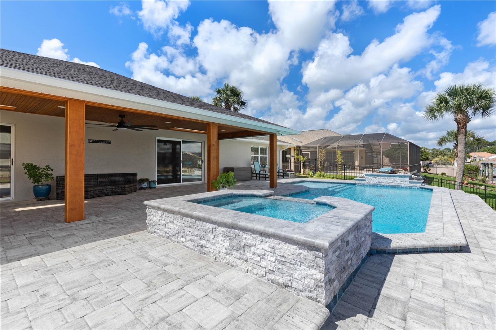 13 FLAMETREE CT
