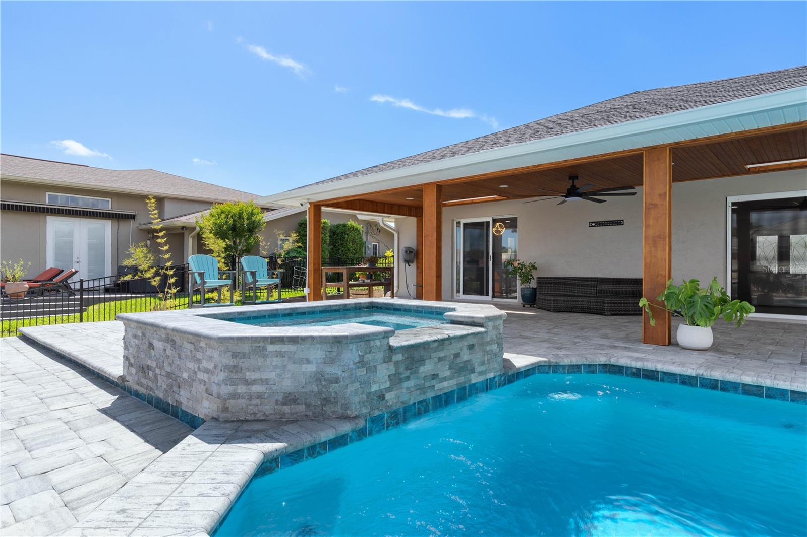 13 FLAMETREE CT