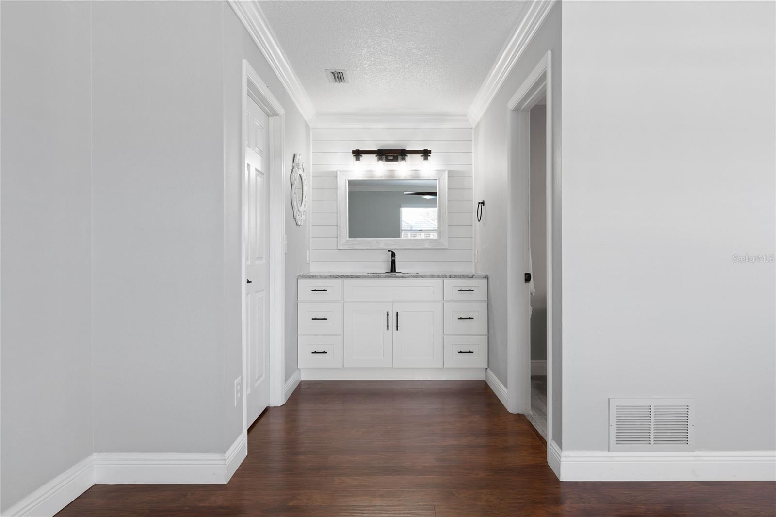 13 FLAMETREE CT