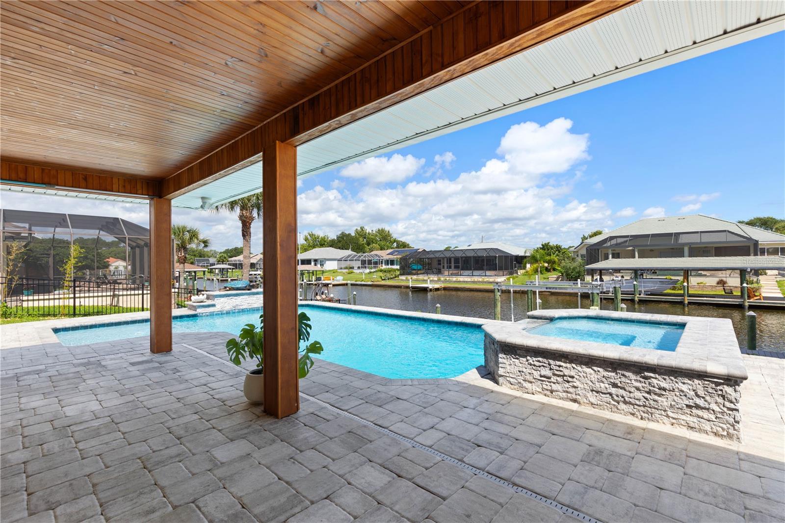 13 FLAMETREE CT