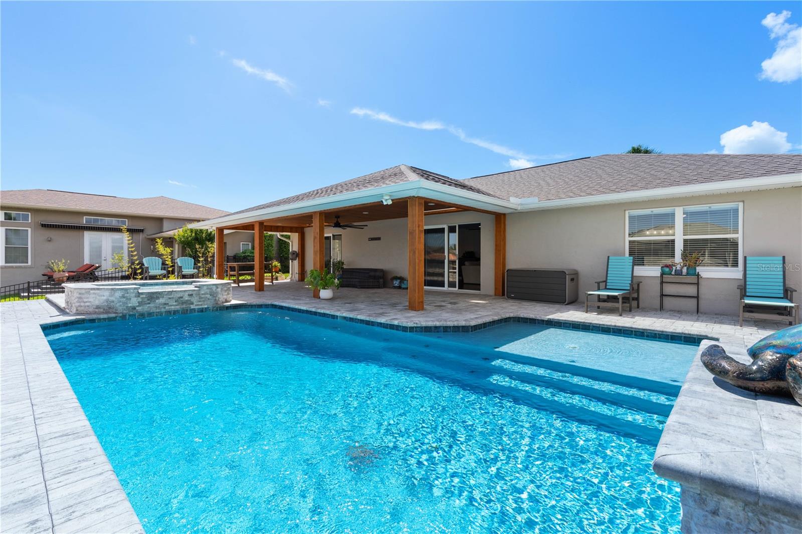 13 FLAMETREE CT