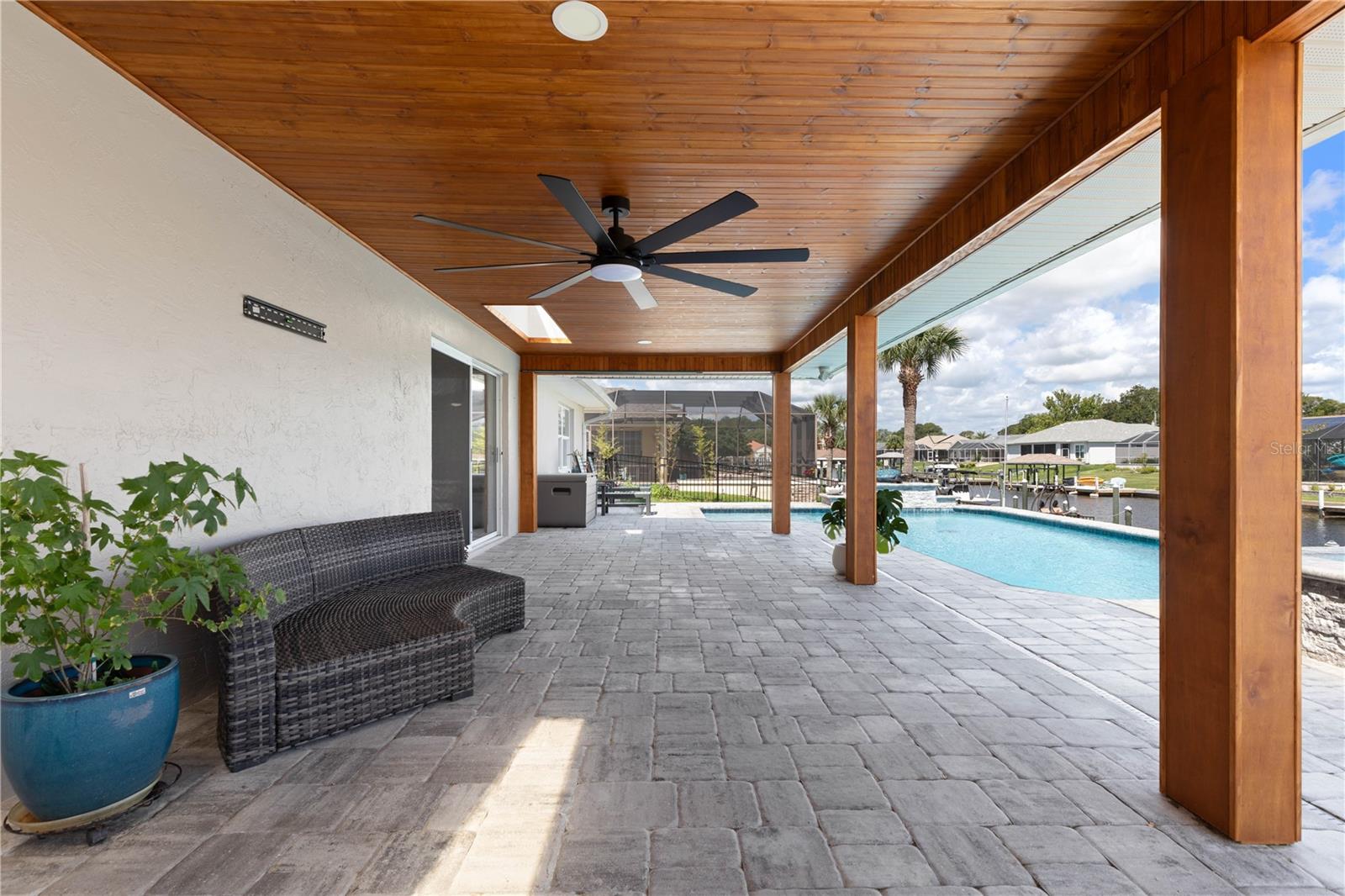 13 FLAMETREE CT