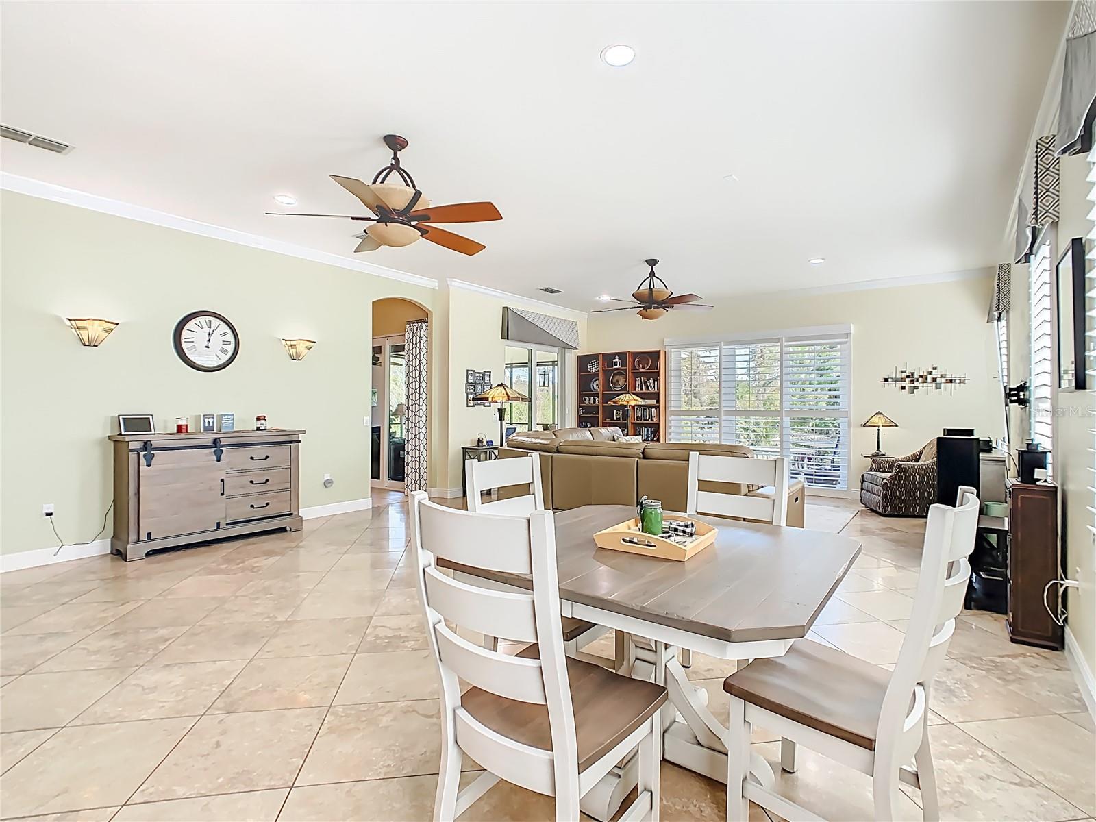 1155 N GLENDORA RD