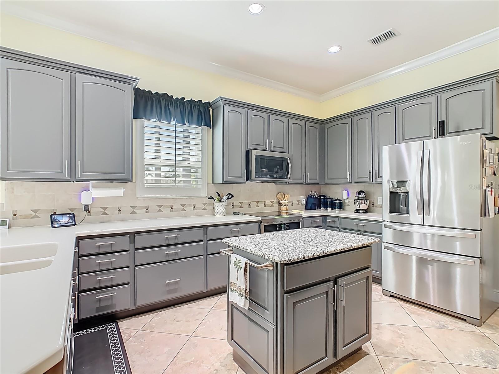 1155 N GLENDORA RD