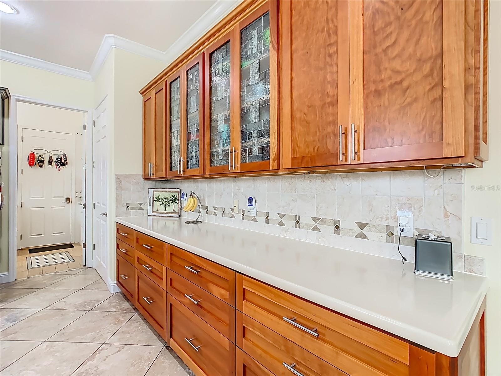 1155 N GLENDORA RD
