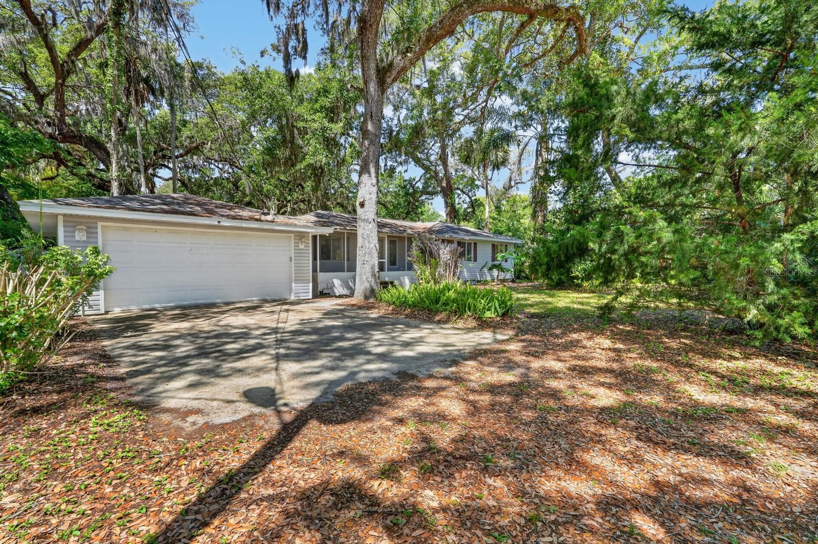 12 DAWSON DR