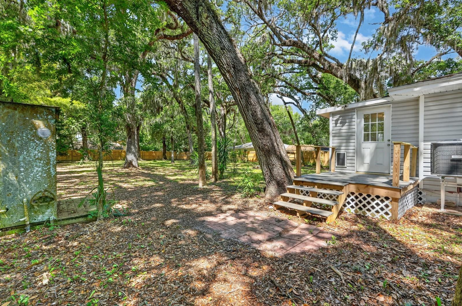 12 DAWSON DR