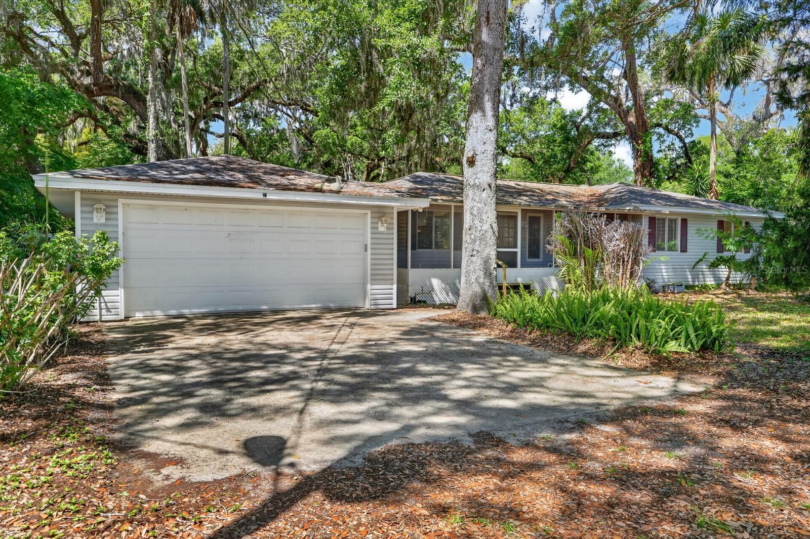12 DAWSON DR