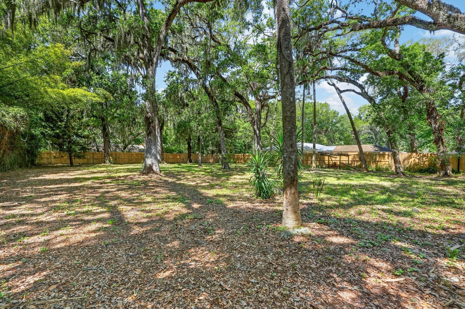 12 DAWSON DR