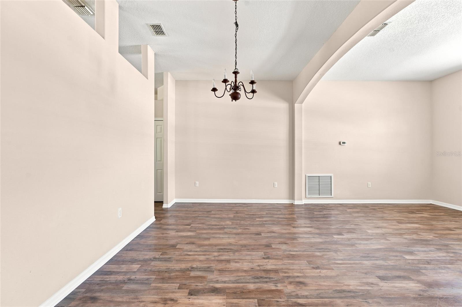 103 WOODSIDE DR