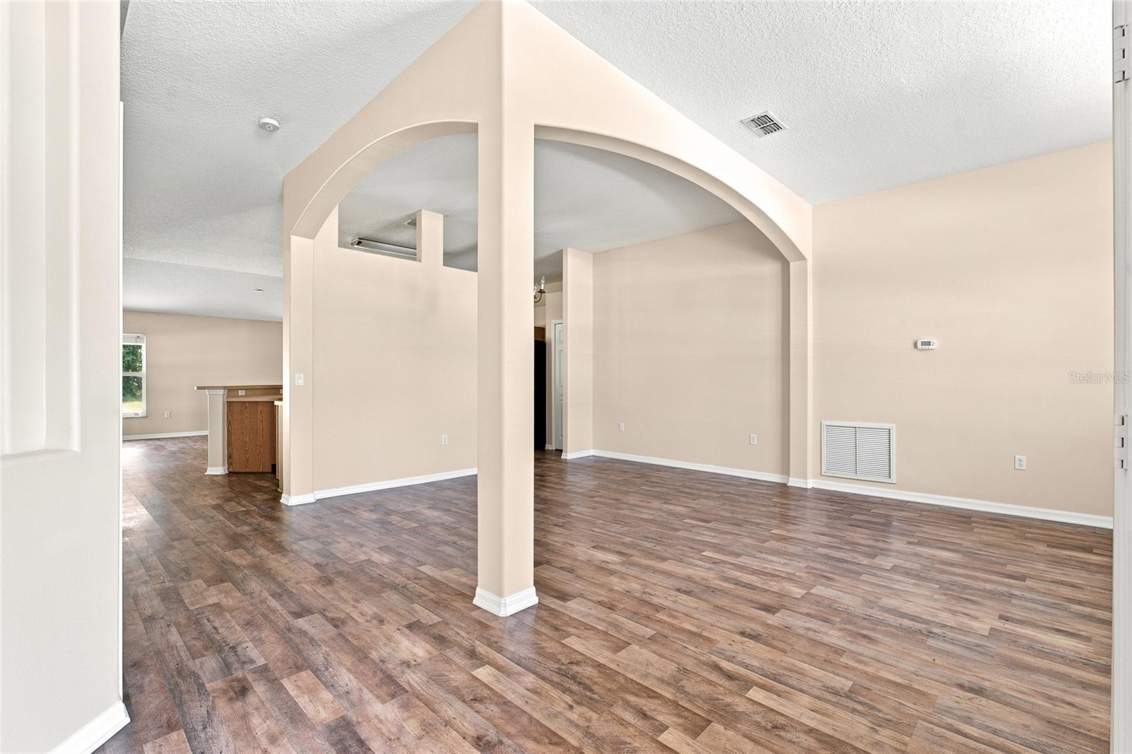 103 WOODSIDE DR