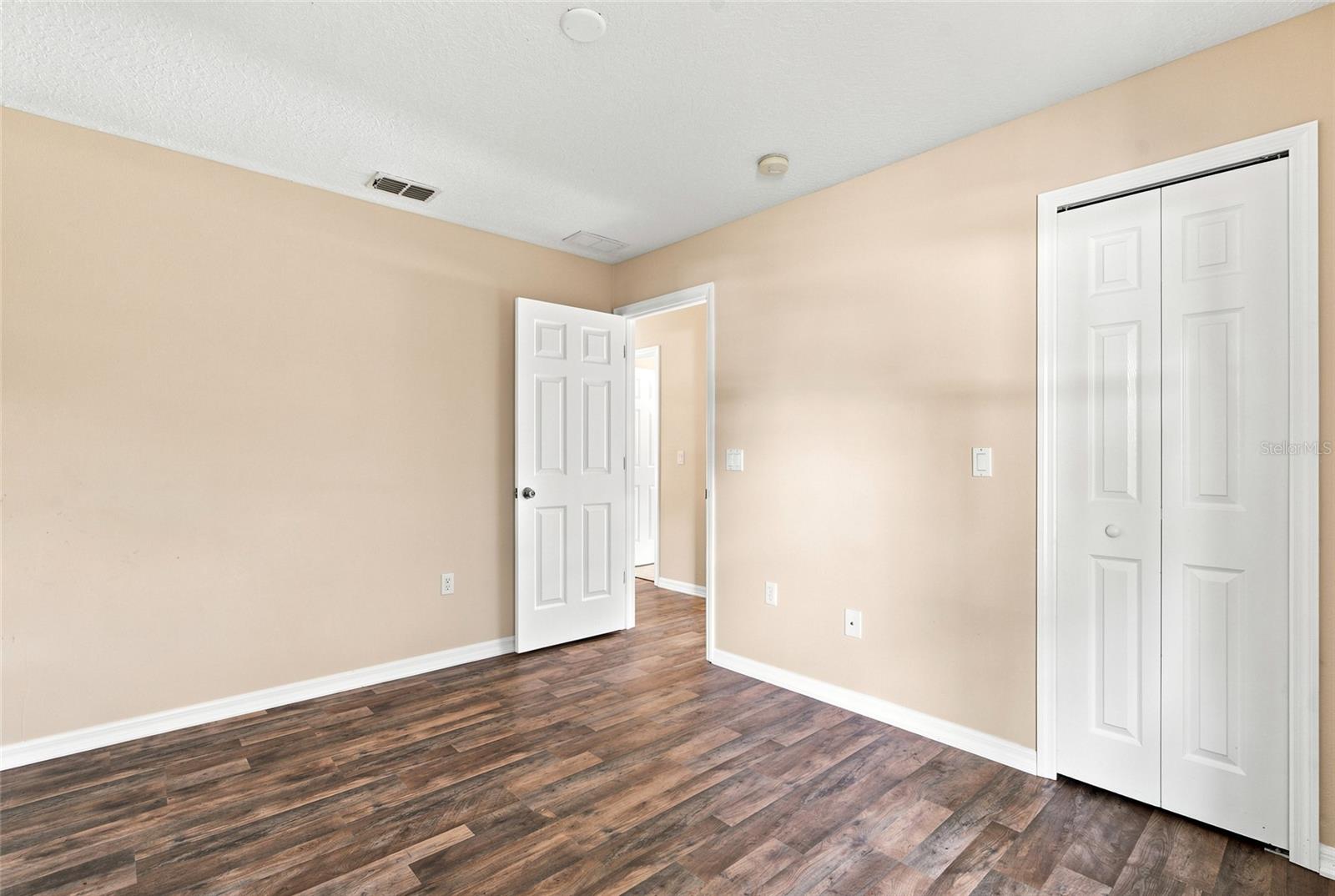 103 WOODSIDE DR