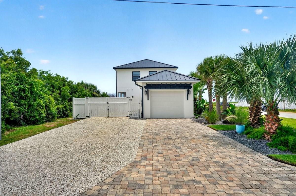 2574 S OCEAN SHORE BLVD