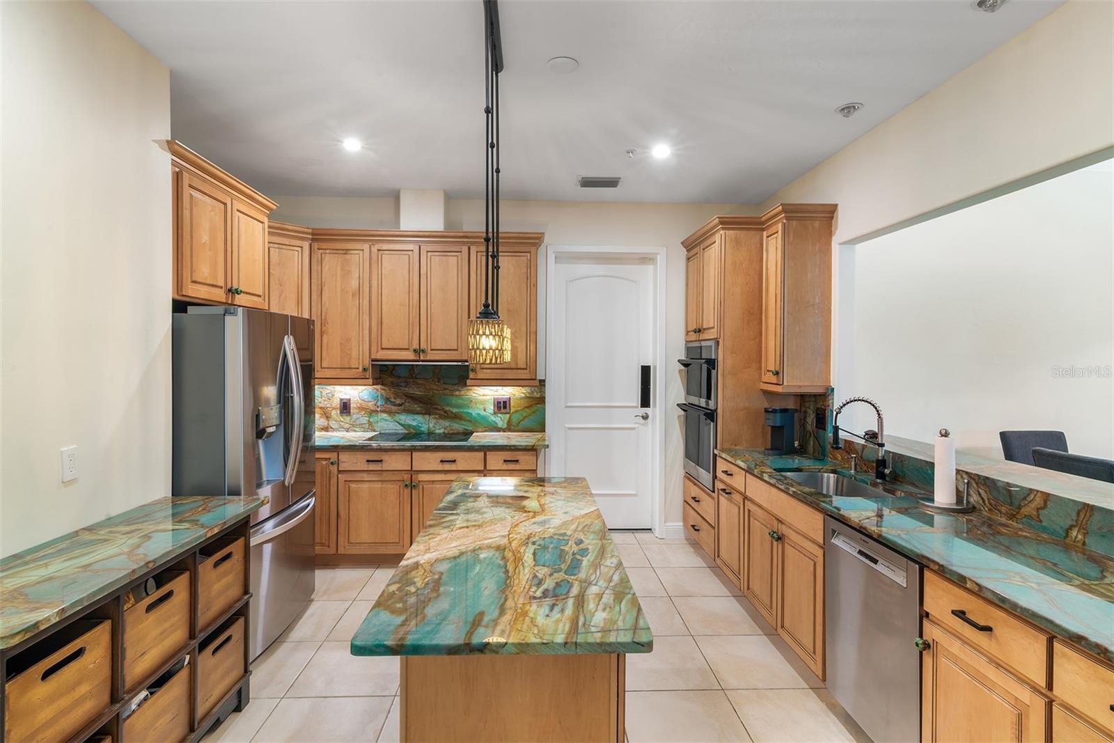 120 AVENUE DE LA MER #1501