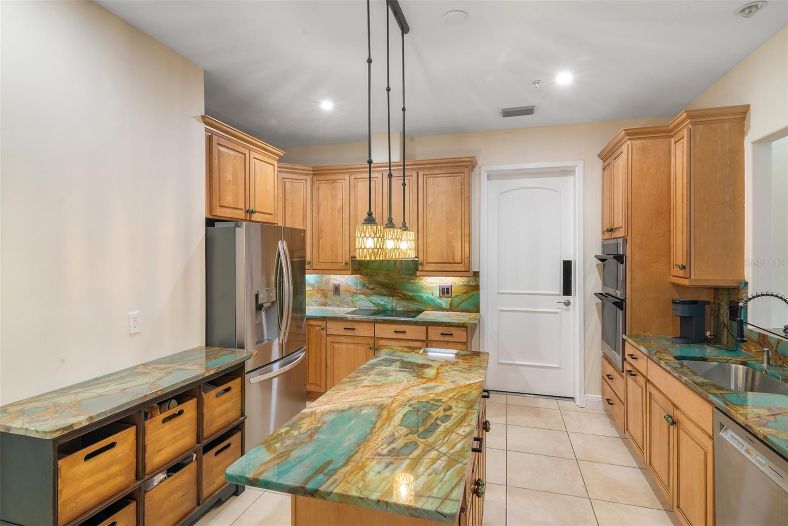 120 AVENUE DE LA MER #1501