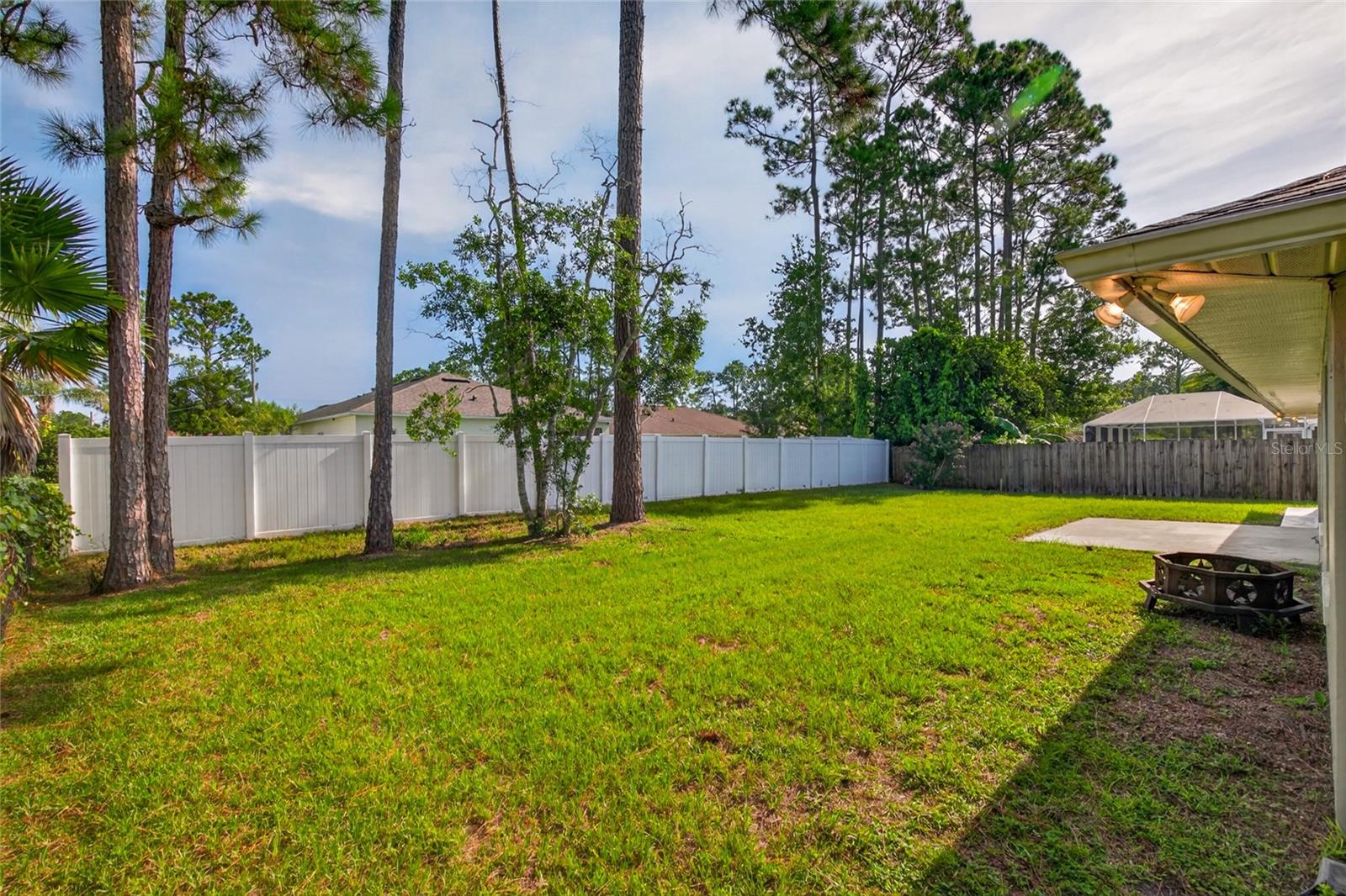 3 POINT PLEASANT DR