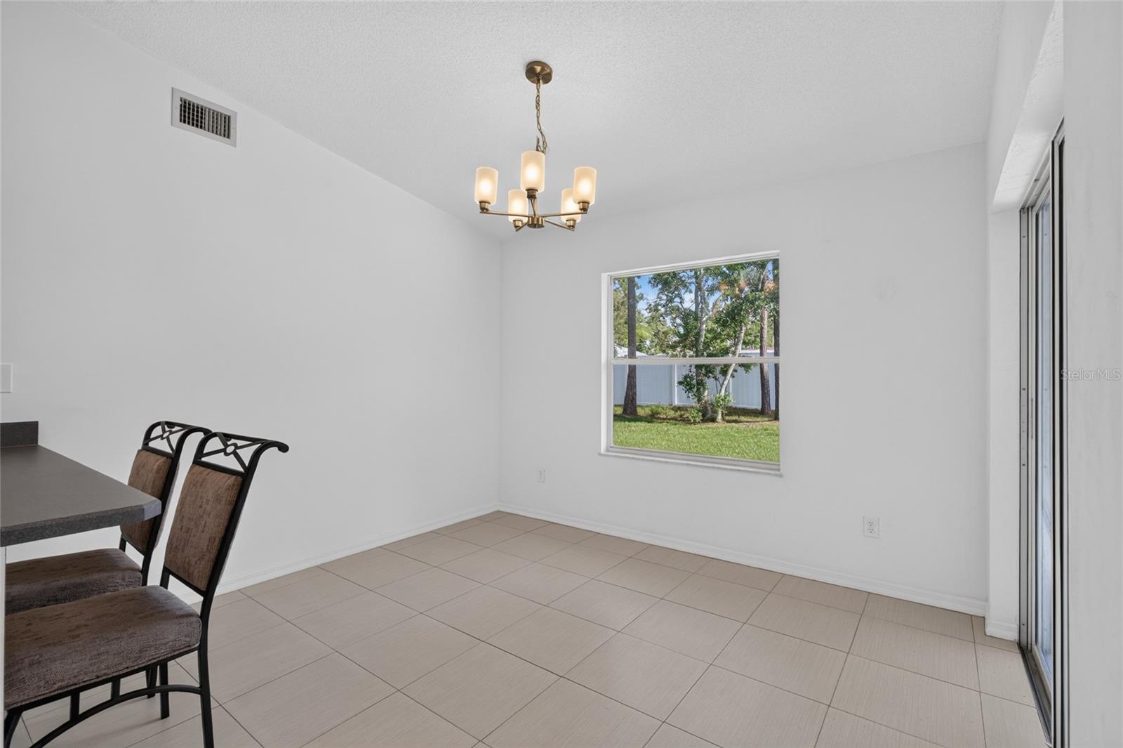3 POINT PLEASANT DR