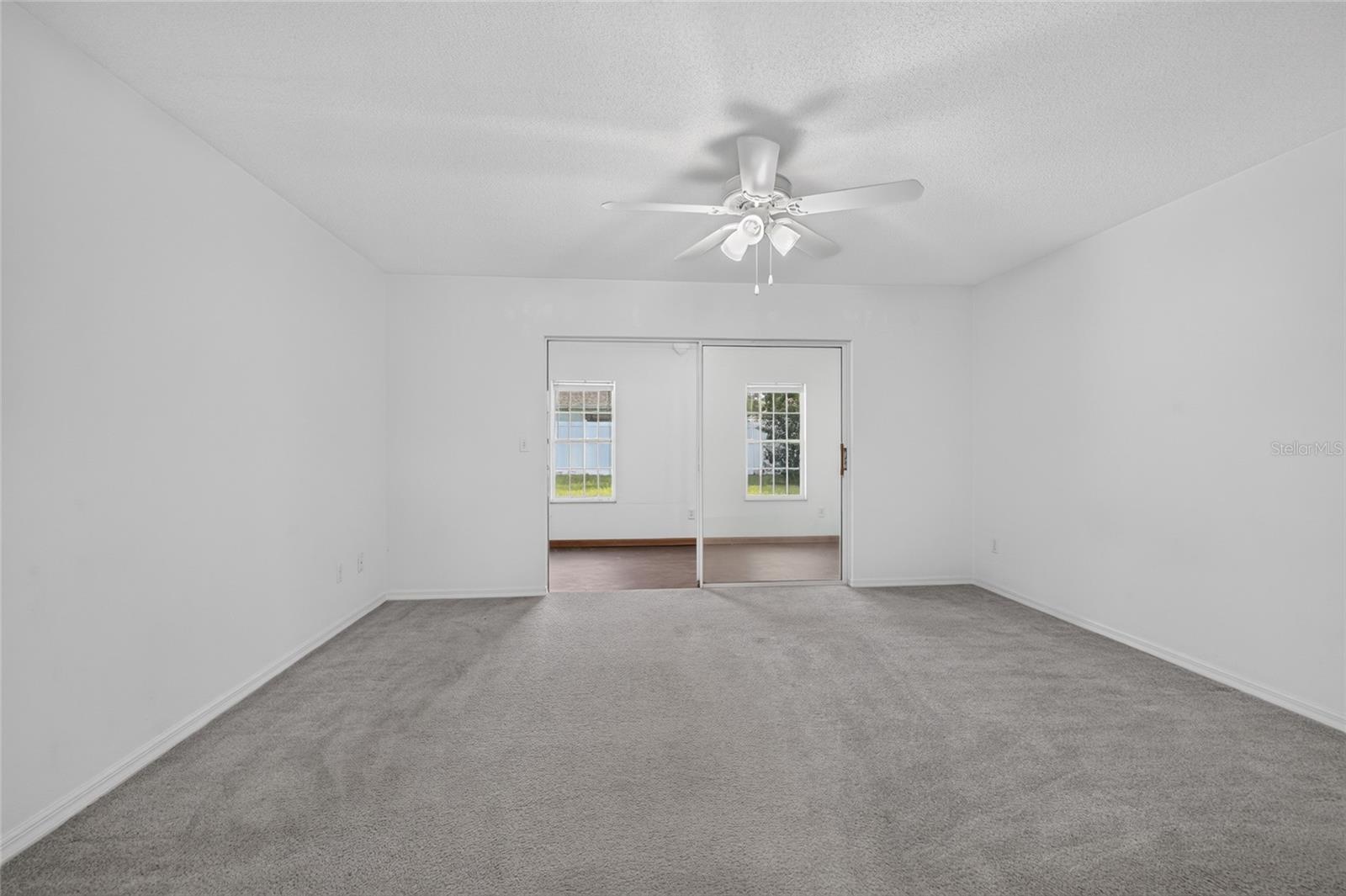 3 POINT PLEASANT DR