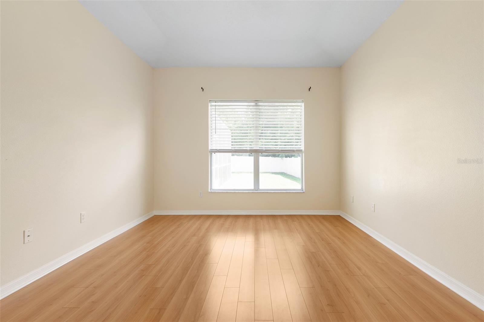 62 FORRESTER PL