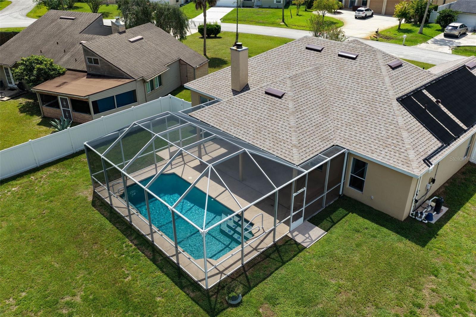 62 FORRESTER PL