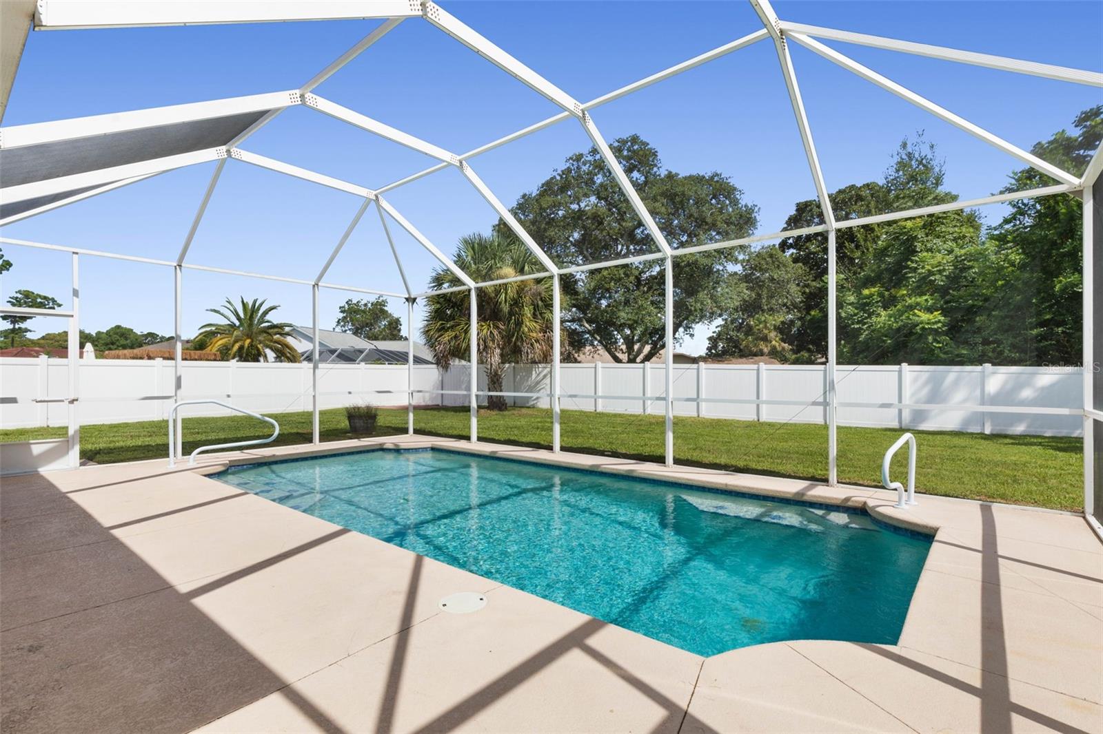 62 FORRESTER PL