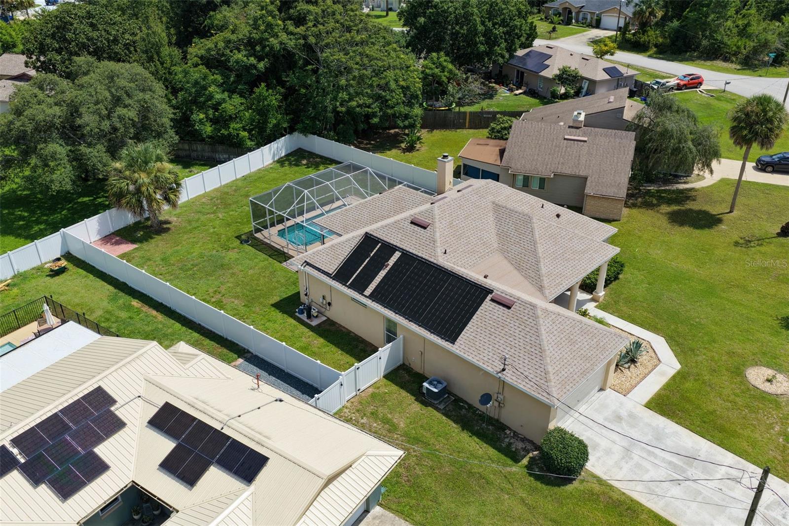 62 FORRESTER PL