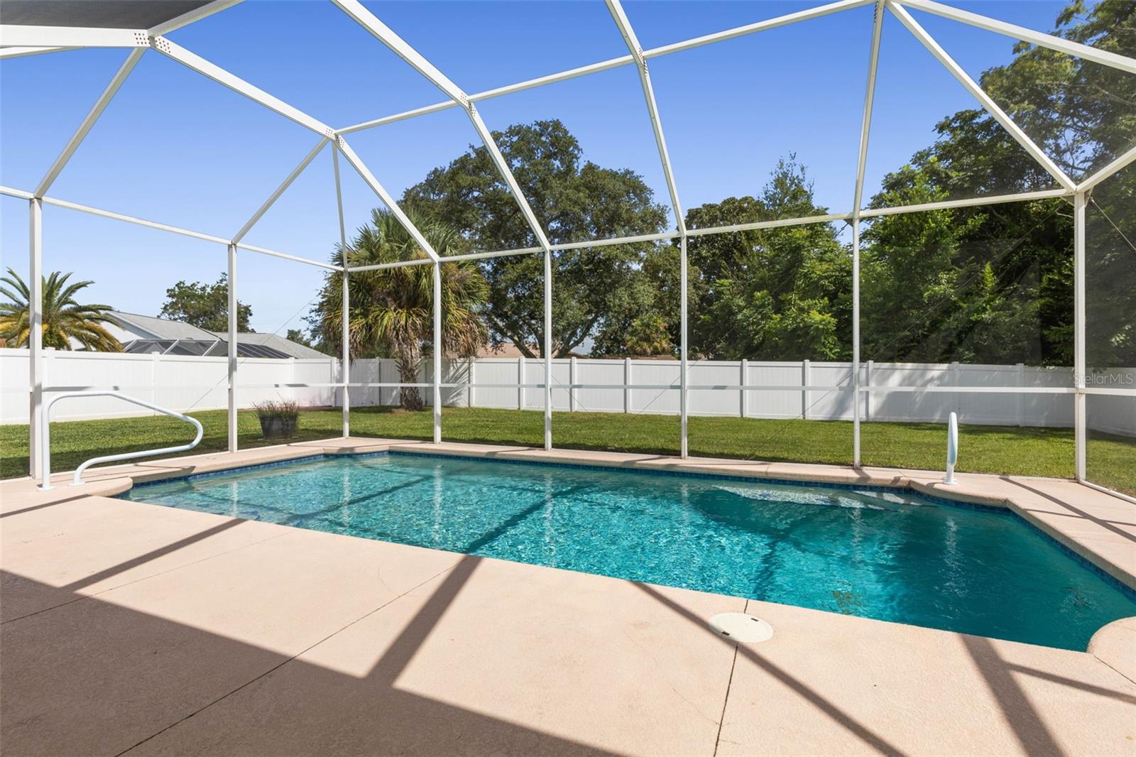 62 FORRESTER PL