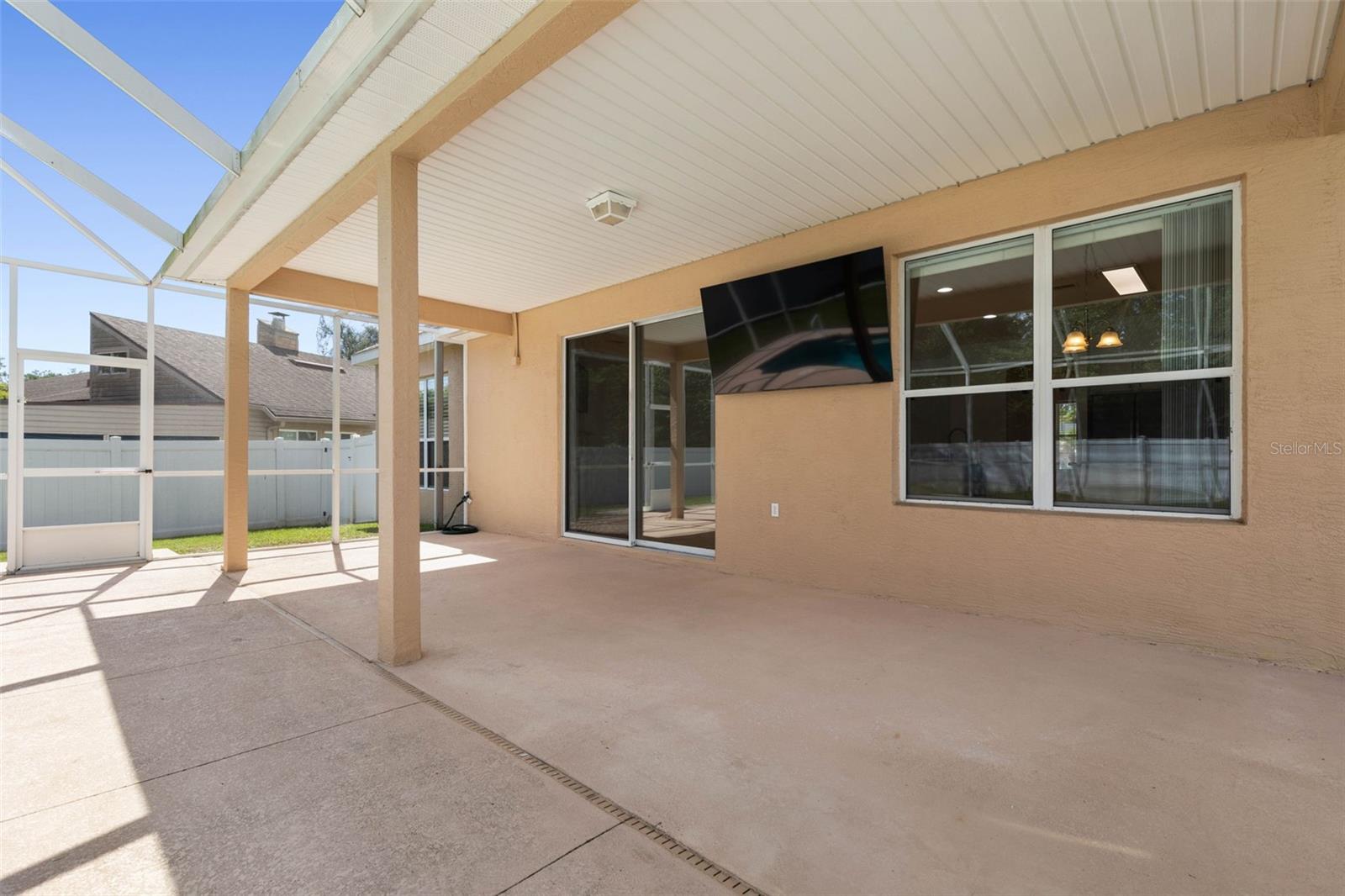 62 FORRESTER PL
