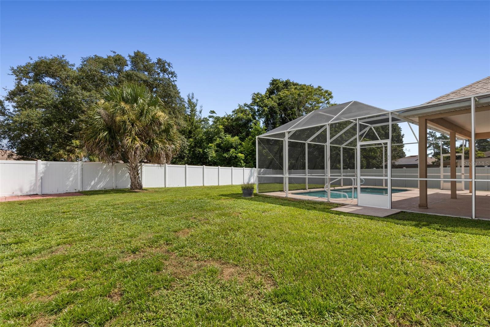 62 FORRESTER PL
