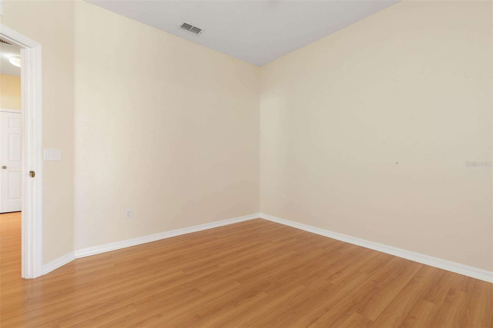 62 FORRESTER PL