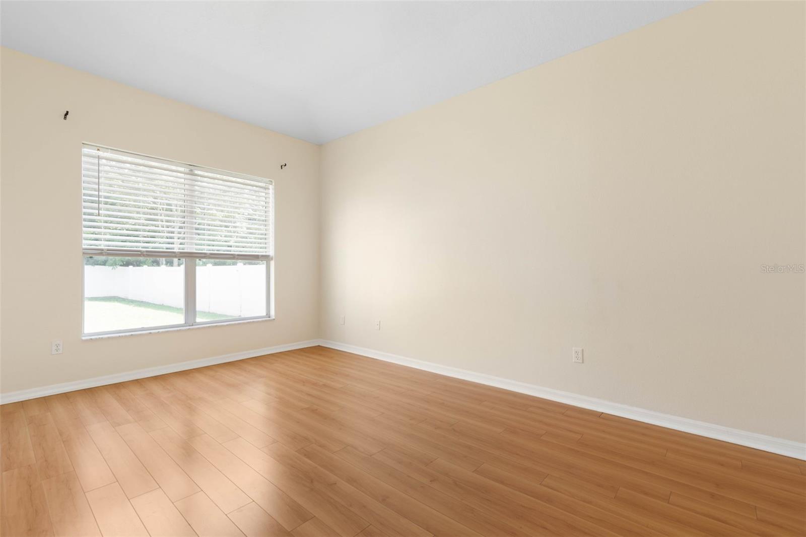 62 FORRESTER PL