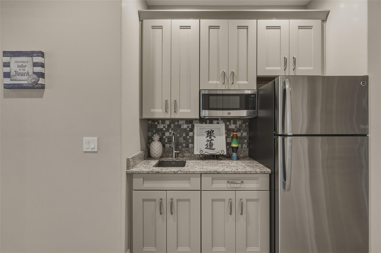 52 HAMMOCK BEACH CIR S