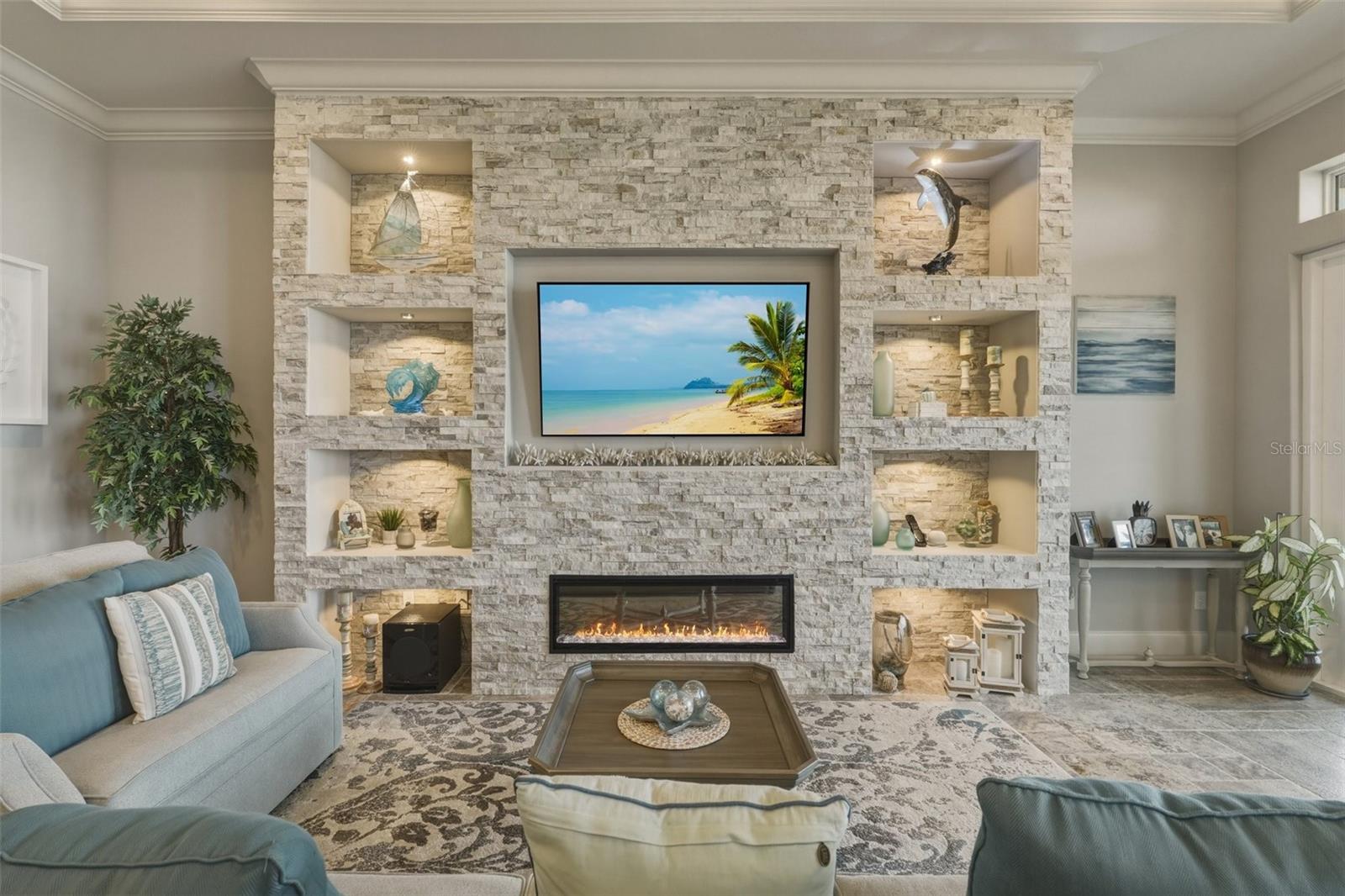 52 HAMMOCK BEACH CIR S